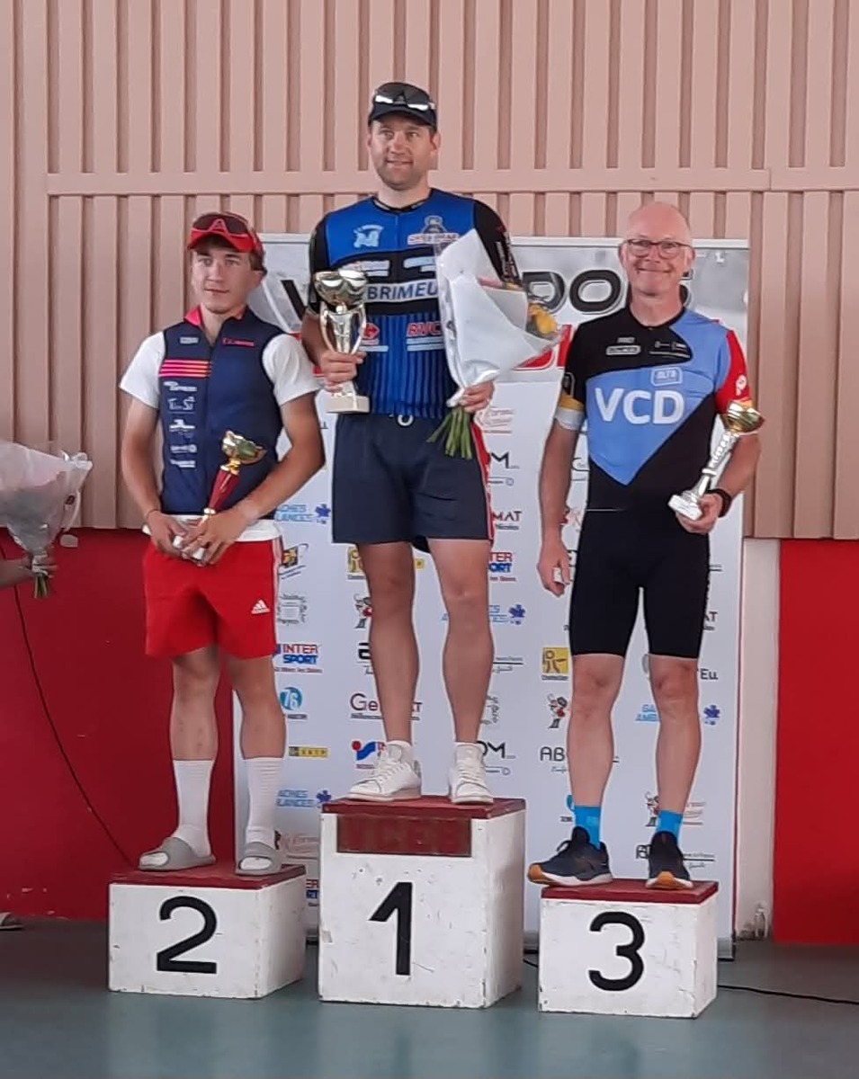Laurent sur le podium
