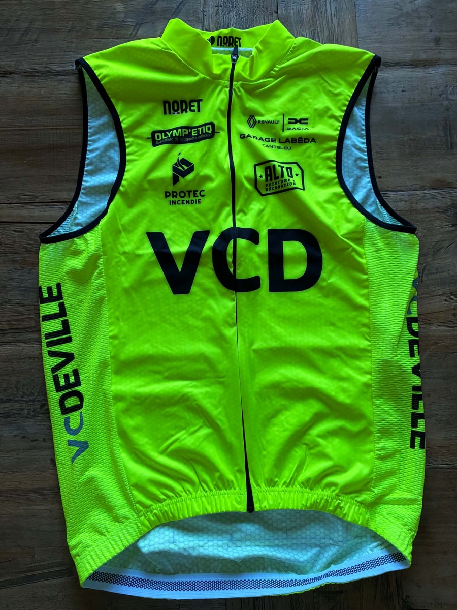 Renouvellement adhésion et Distribution gilets Jaunes