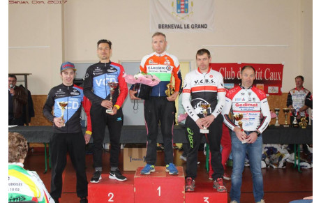 Le VCD sur le podium à Berneval le Grand