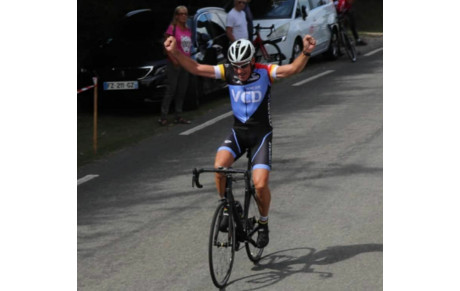 Victoire en solitaire de JB